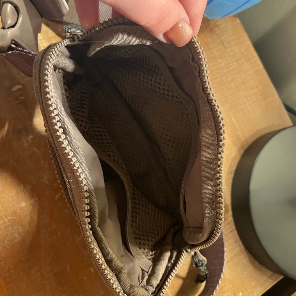 Fabletics Runners Pack/Fanny Pack - Picture 4 of 5